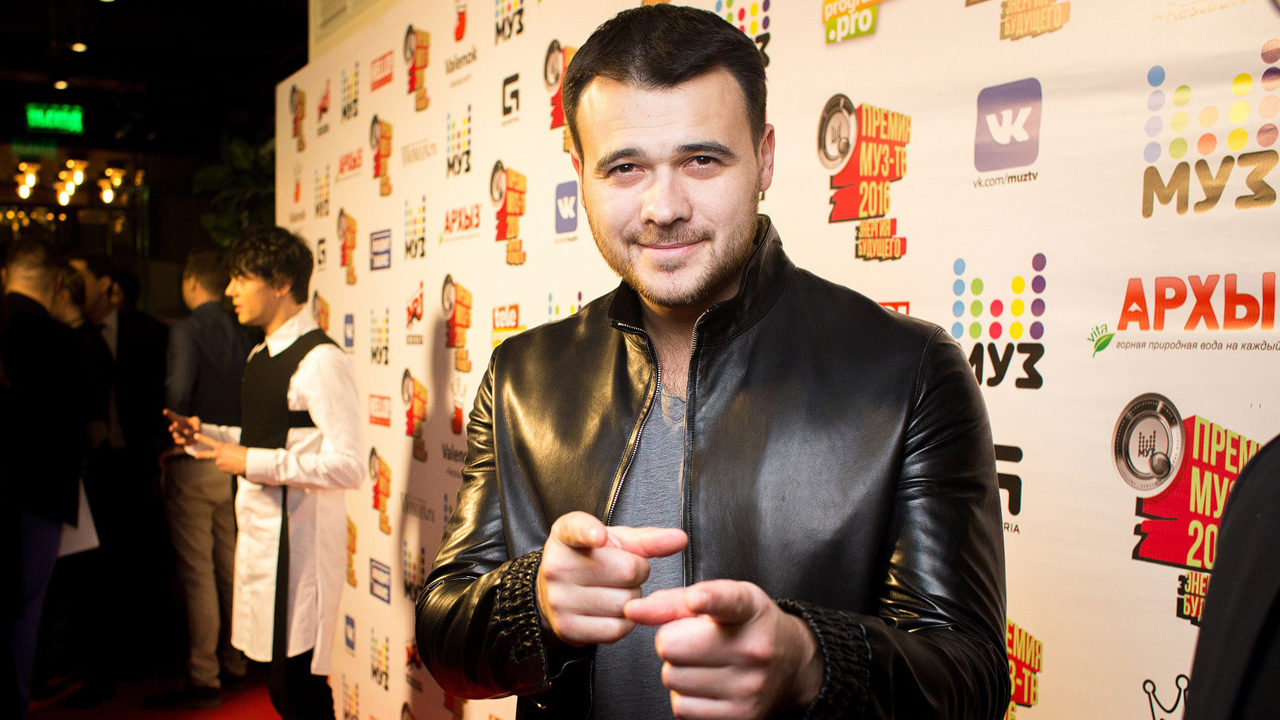 Emin Ağalarov MUZ-TV "Ən yaxşı əcnəbi mahnı" ödülünü qazandı