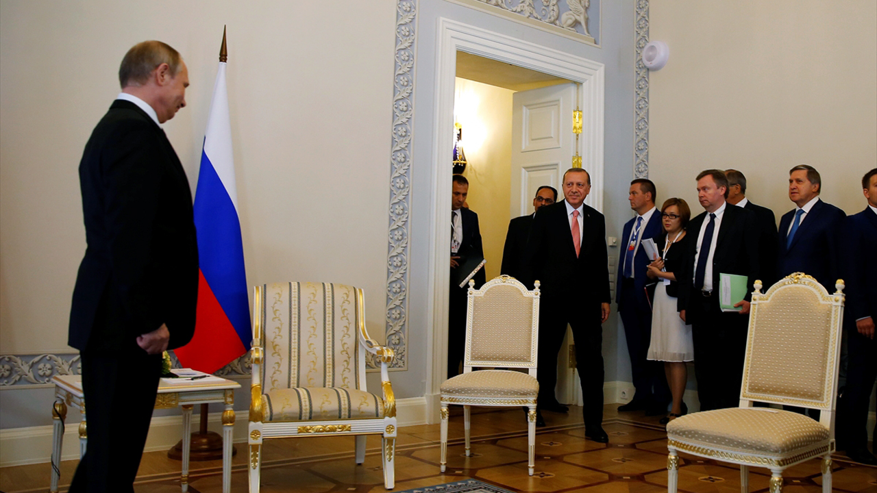 Rusiya prezidenti Putinin Türkiyə prezidenti Ərdoğanla görüşü