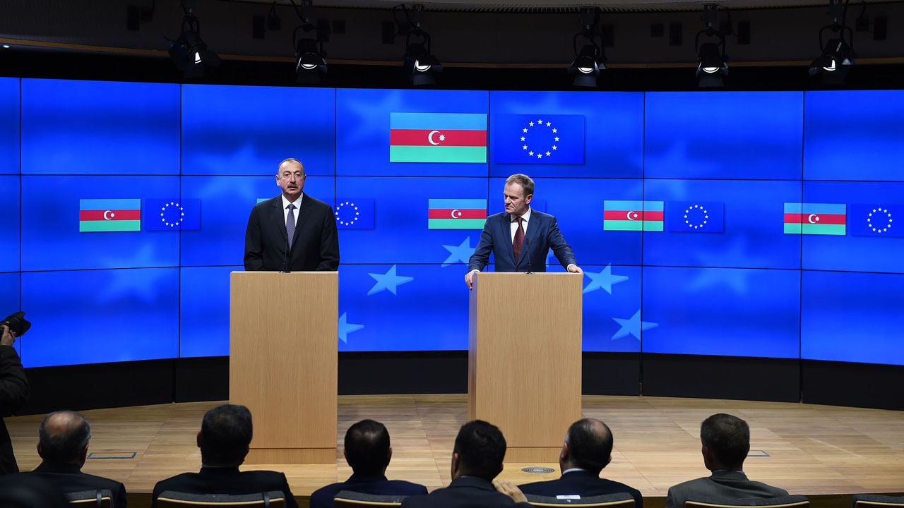 Prezident İlham Əliyev AB Şurasının prezidenti Donald Tuskla görüşüb