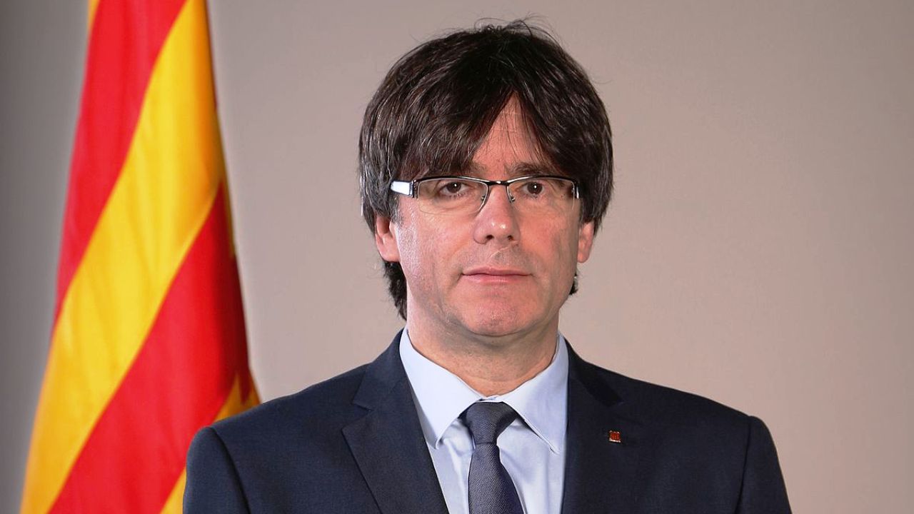 İspaniya Krallığı Kataloniya Lideri Karles Puçdemona 5 Gün Vaxt Verdi