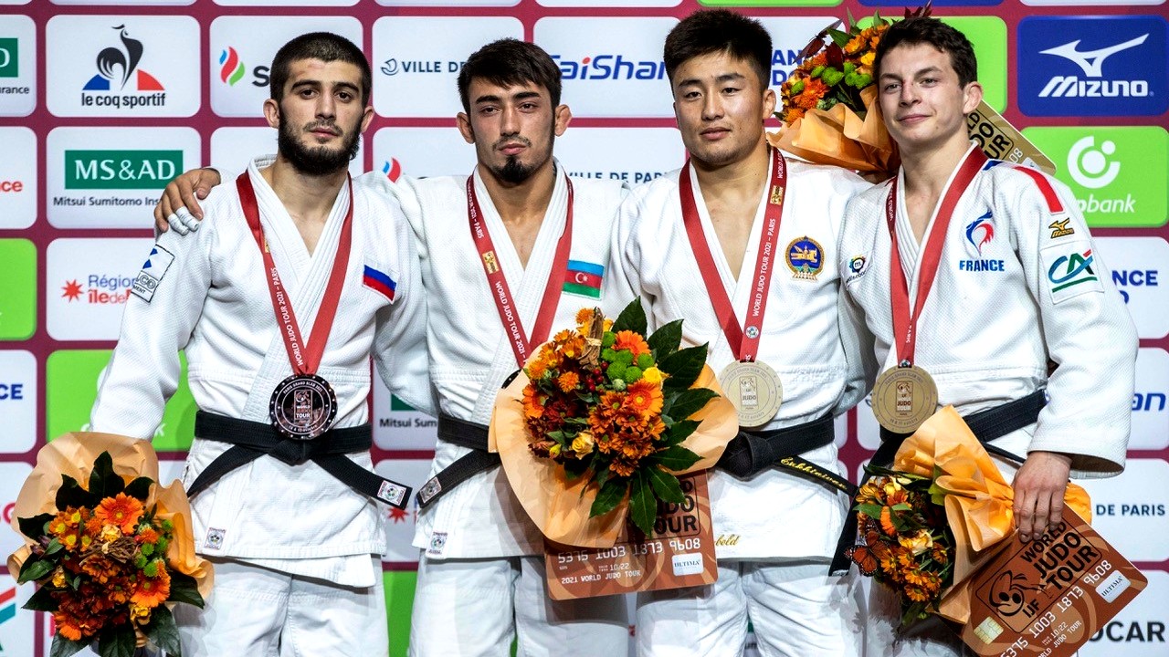 Balabəy Ağayev qızıl medal qazandı