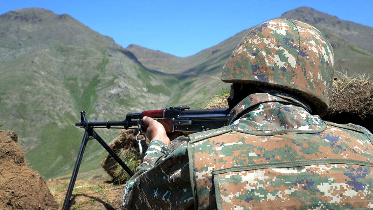 Ermənistan ordusunun əsgəri