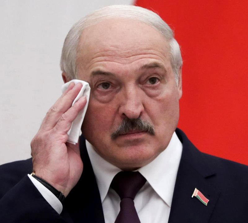 Nevzlin: Lukaşenko panikada aşpaz və mühafizənin dəyişdirilməsini əmr etdi