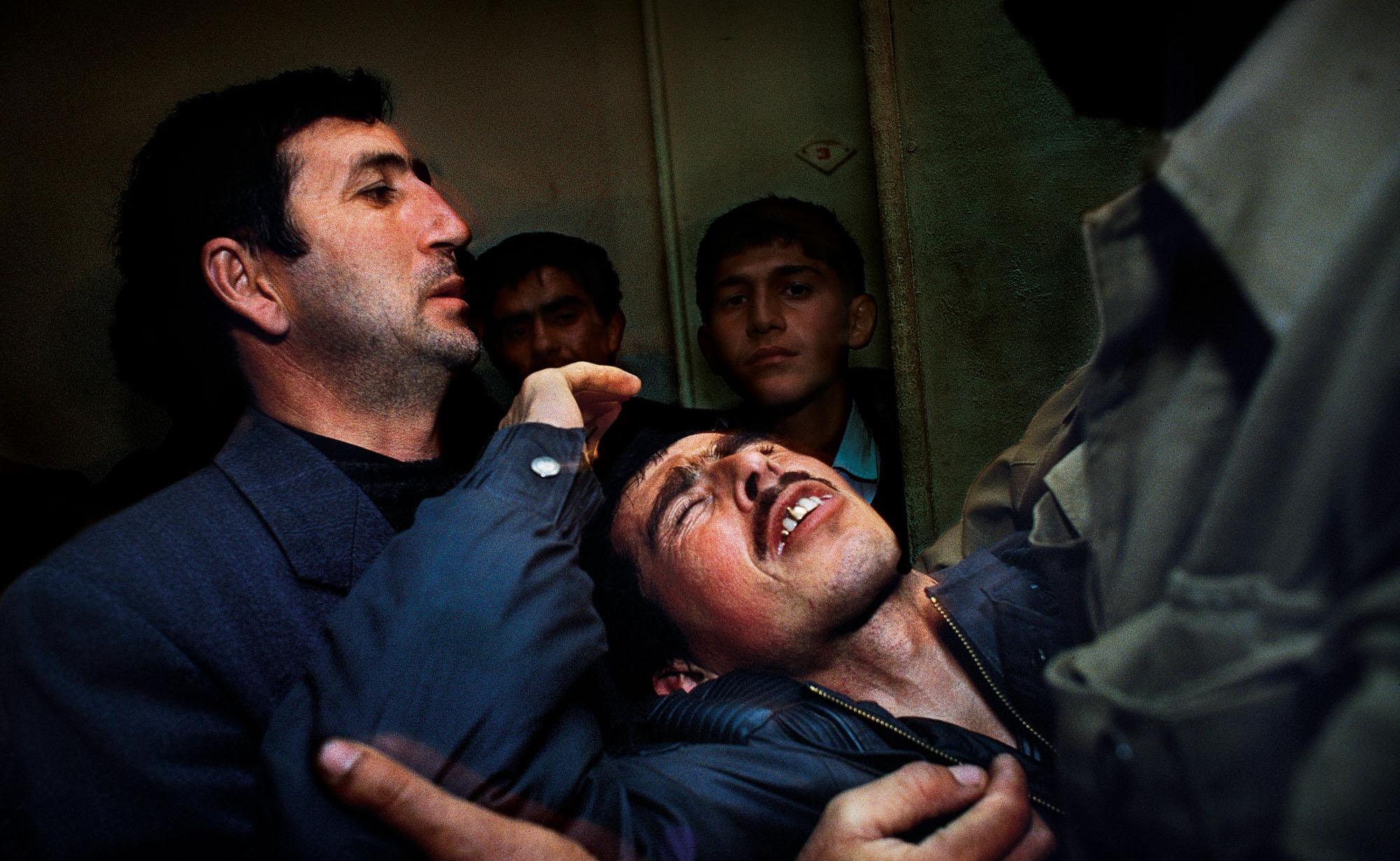 Xocalı Soyqırımı Reza Deqatinin fotolarında