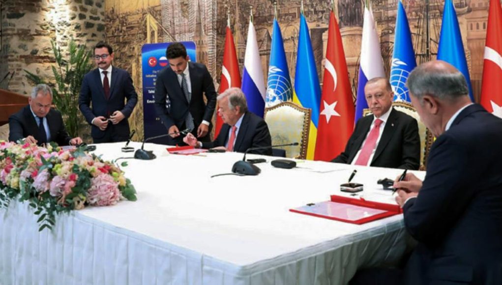 Türkiyə, Rusiya və Ukrayna arasında anlaşmanın imzalanması